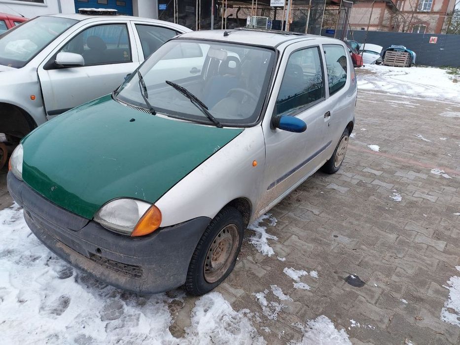 fiat seicento 2002 r. 900 benzyna na części