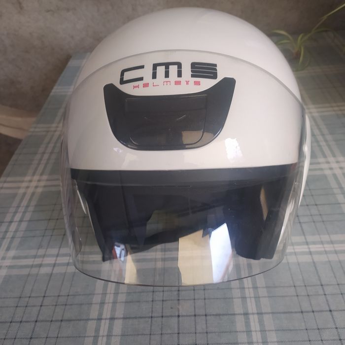 Vendo capacete de mulher para mota