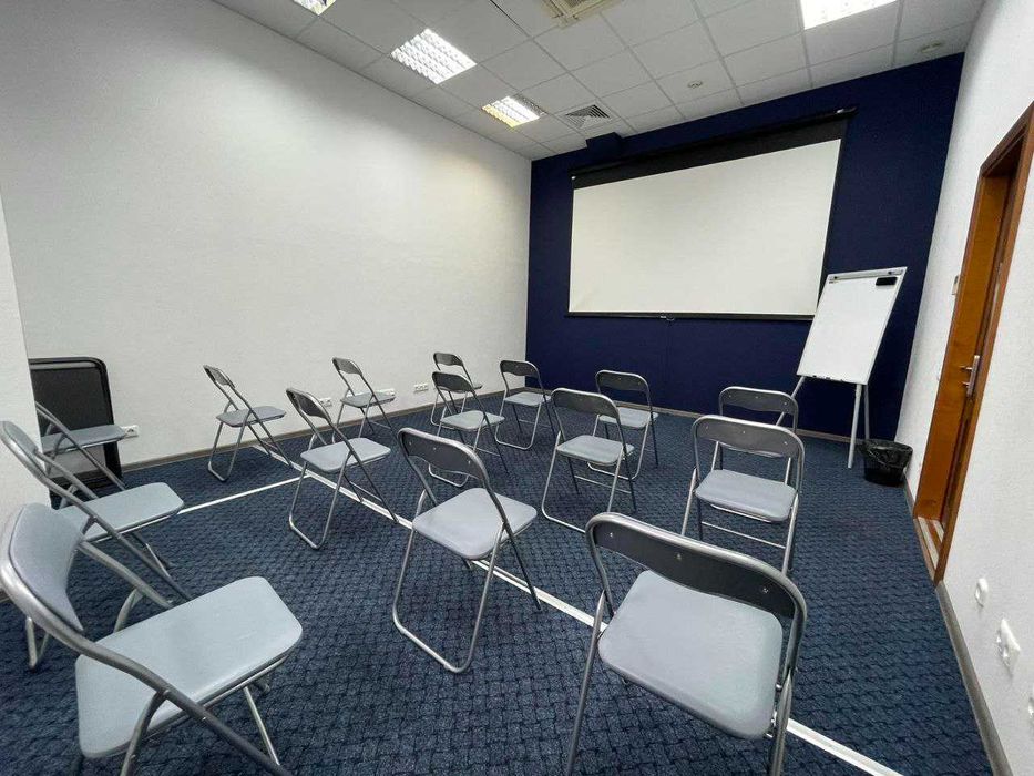 Посуточно конференц-зал (15 чел.). Удобная локация - м. Олимпийская