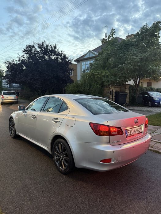 Lexus IS220D / 2.2diesel / klima / manual