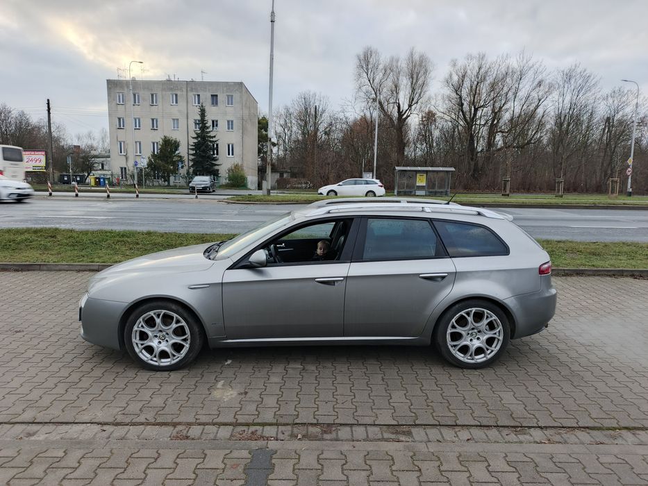 Alfa Romeo 159 Skóry Alu Felgi 18 NAVI Tempomat Zarejestrowany  Ładna