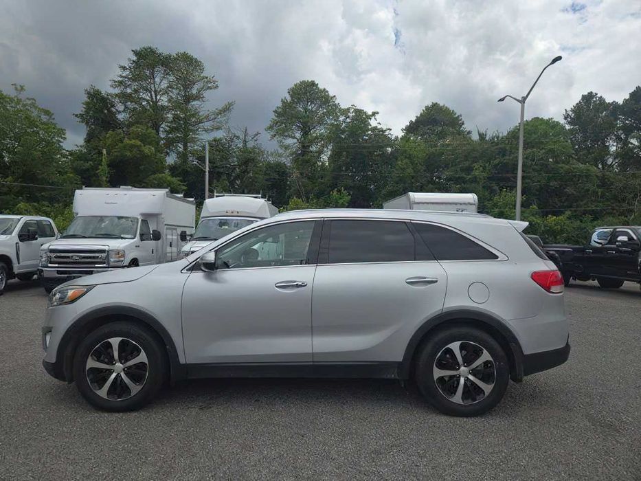 Kia Sorento EX      2018