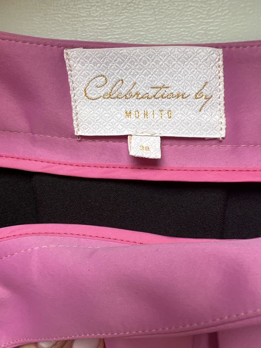 Elegancka spódnica Mohito fuksja
