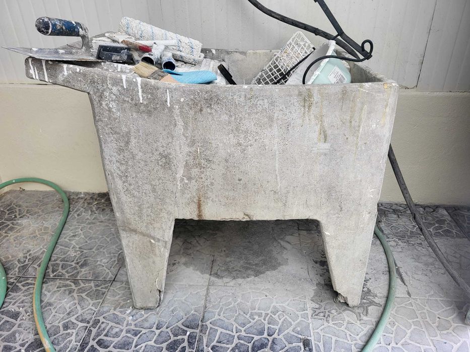 Tanque da roupa antigo