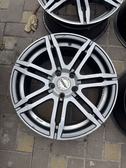 R17 5.112 8j et35