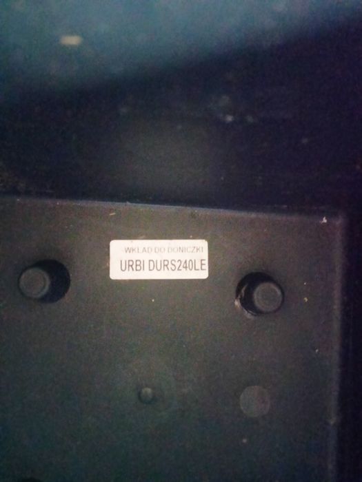 Dwie nowe doniczki prosterplast z wkładem