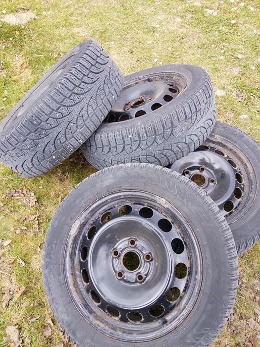 Felgi z oponami Pirelli