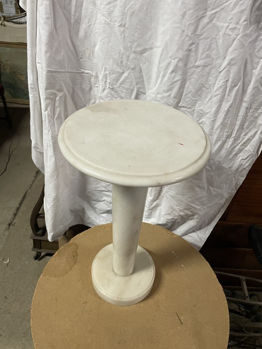 Mesa de Apoio em Marmore