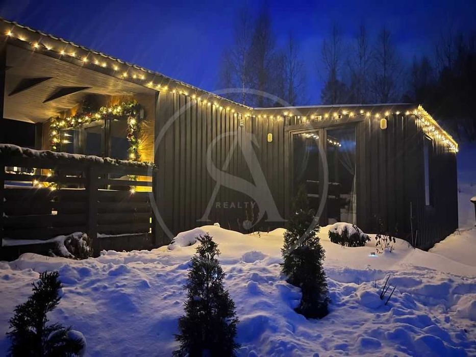 Сучасний котедж в котеджному містечку в Карпатах Славське (Славсько)