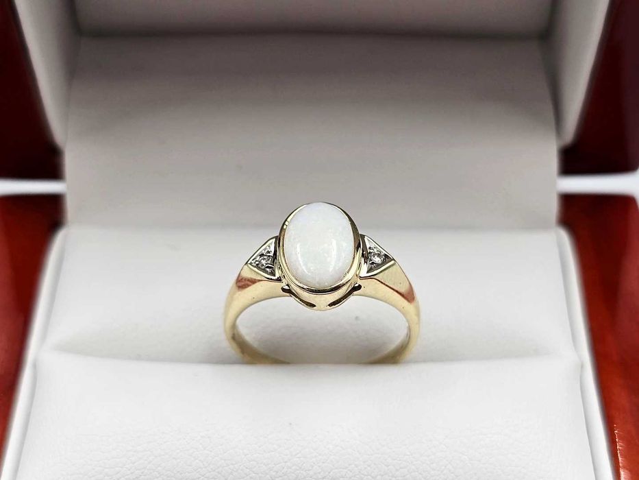 Klasyczny złoty pierścionek z OPALEM OPAL pr.585 |Plus Lombard