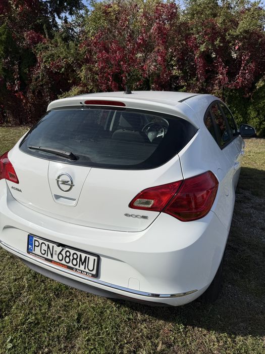 Opel Astra J 2013