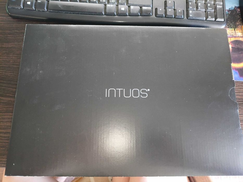 Графічний планшет Wacom Intuos Medium (CTH-680S) • Повний комплект!