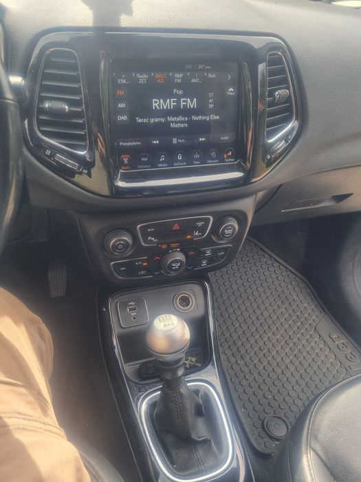 Samochód osobowy jeep compass