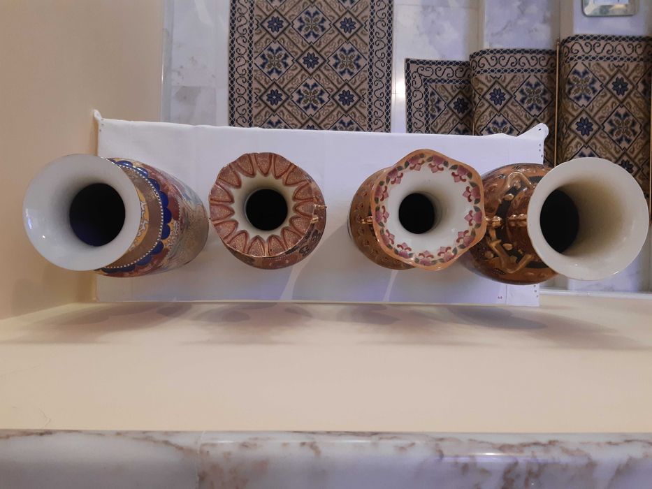 Vasos Orientais e Pratos  Porcelana Sat-Suma Motivos Típicos