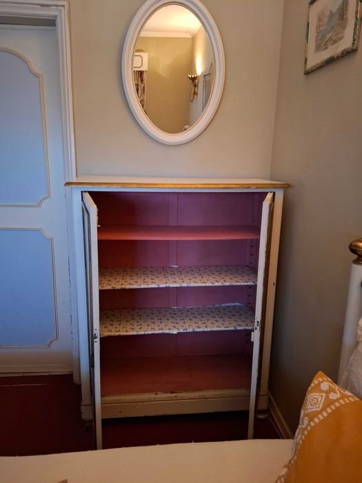 Móvel / Estante / Roupeiro Lacado Estilo Luis XVI