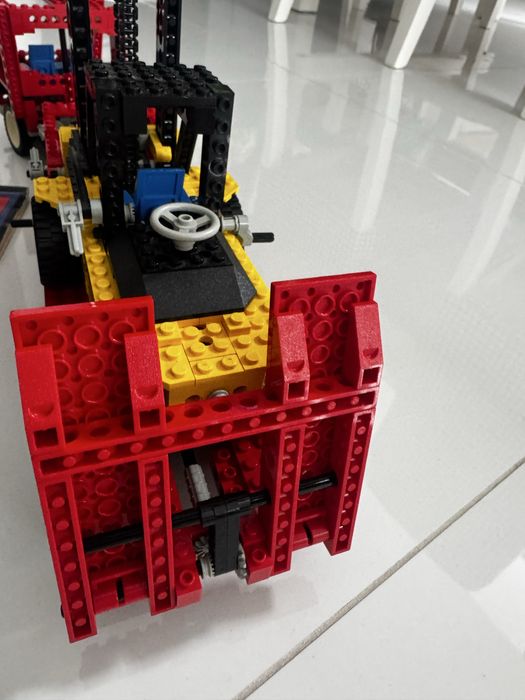 Lego Technic 8872 Forklift Transporter