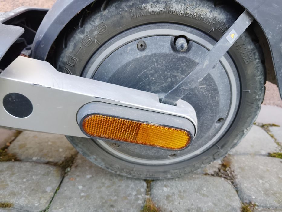 Sprzedam Xiaomi 5 pro w dobrym stanie.