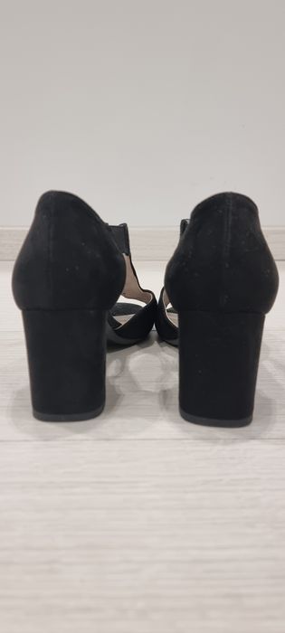 Buty czółenka Wittchen nowe okazja