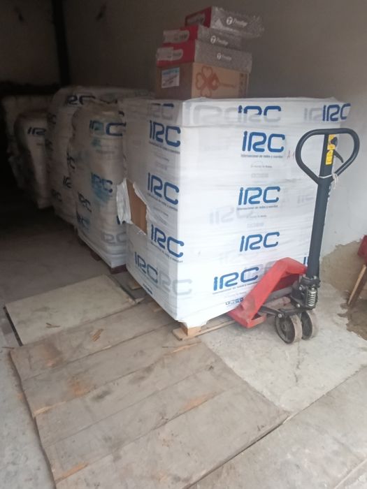 Вантажні перевезення гідроборт.Пландек.