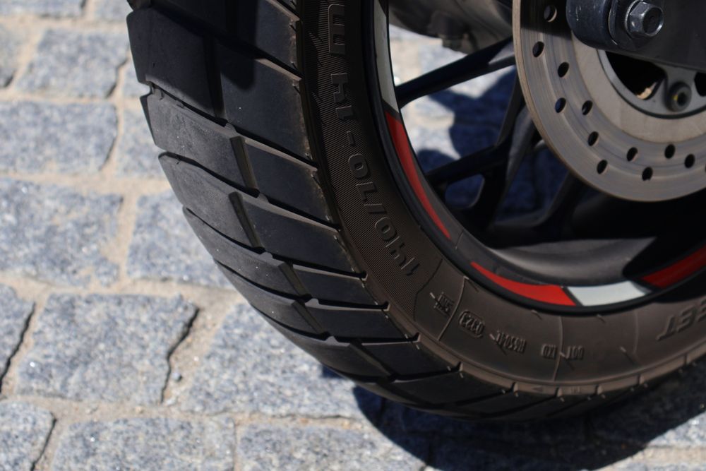 Honda ADV350 (2024) – Impecável – 17.000km