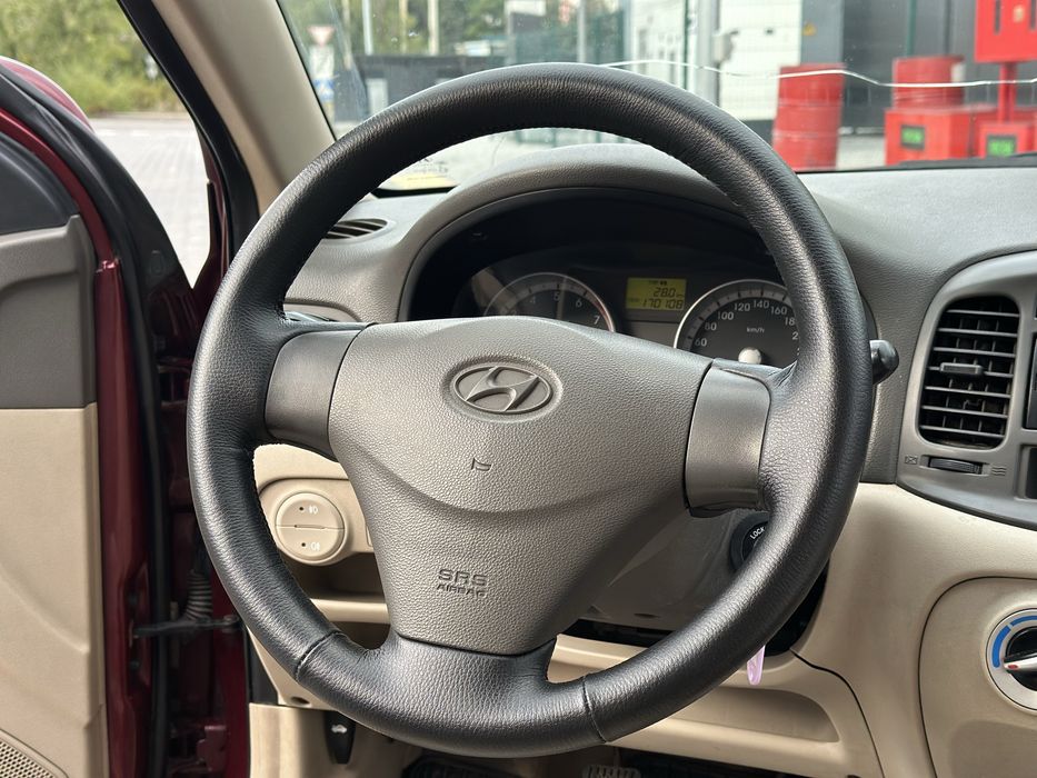 Продам Hyundai Accent 2008