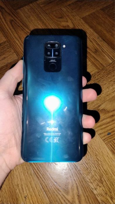 Продаю два телефона СРОЧНО (redmi note 9 та redmi 6a + два чохли на 6а