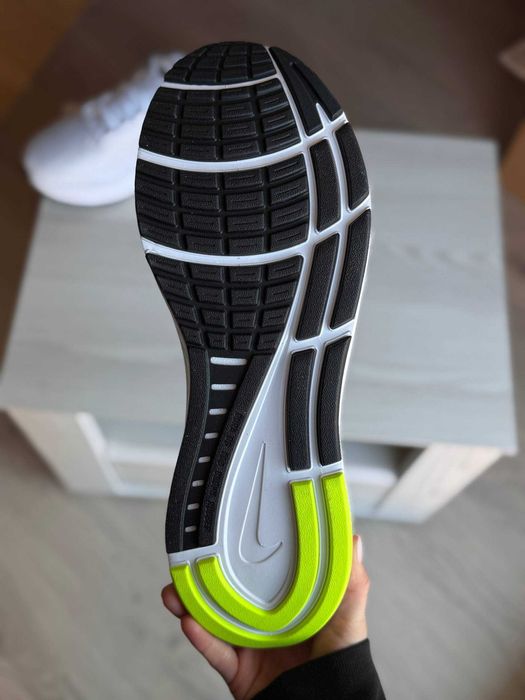 Nike Air Zoom Structure 24. Чоловічі кросівки. Бігові кросівки. Оригінальні кросівки. Оригінал