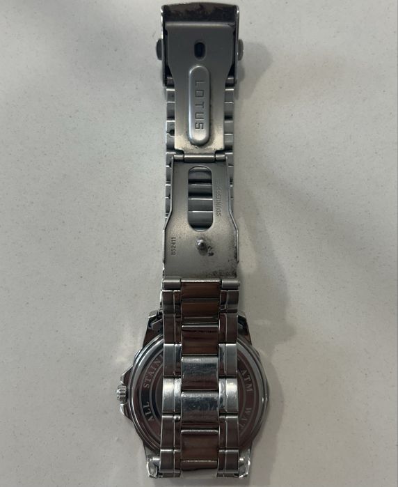 Relógio Marca Lotus