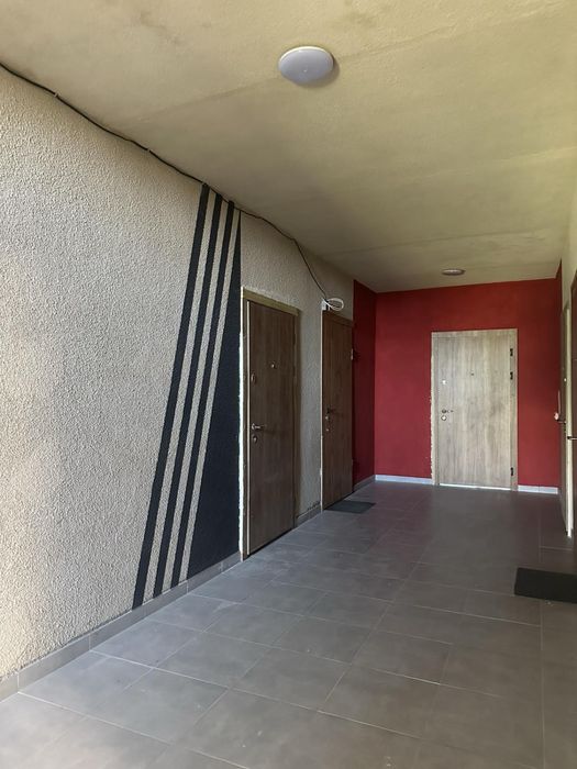 Продаж двокімнатноі квартири у новобудові