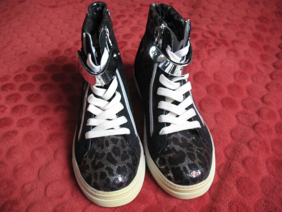 Buty - sportowe - rozmiar 38 wkładka 24 cm Findlay