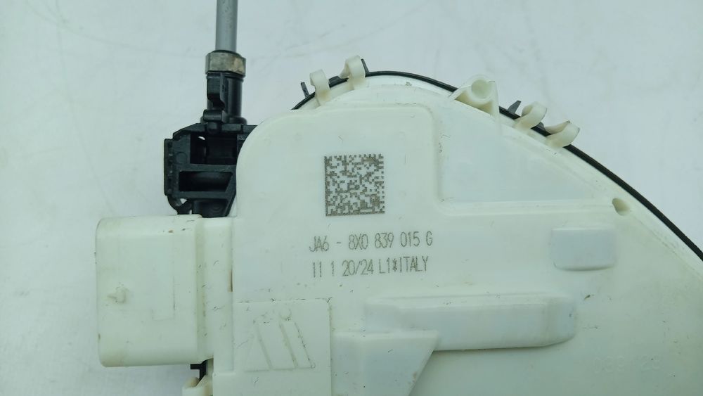Fechadura / fecho porta trás esquerdo AUDI Q5 Sportback (FYT)