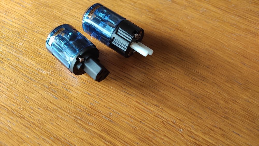 Ficha Schuko e IEC Audiófilas