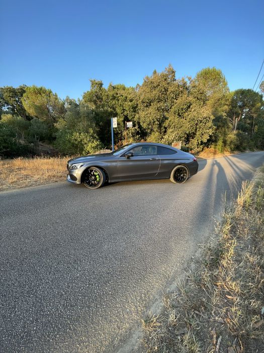 Mercedes-Benz C220 Coupé 2016 | Full Extras | AMG