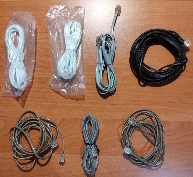 Комплект кабелів для підключення дротових телефонів