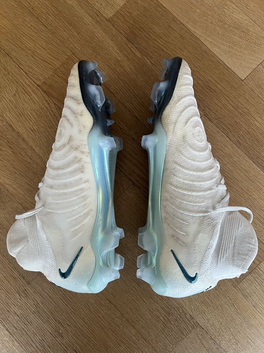 Бутси Nike Phantom Luna II Elite