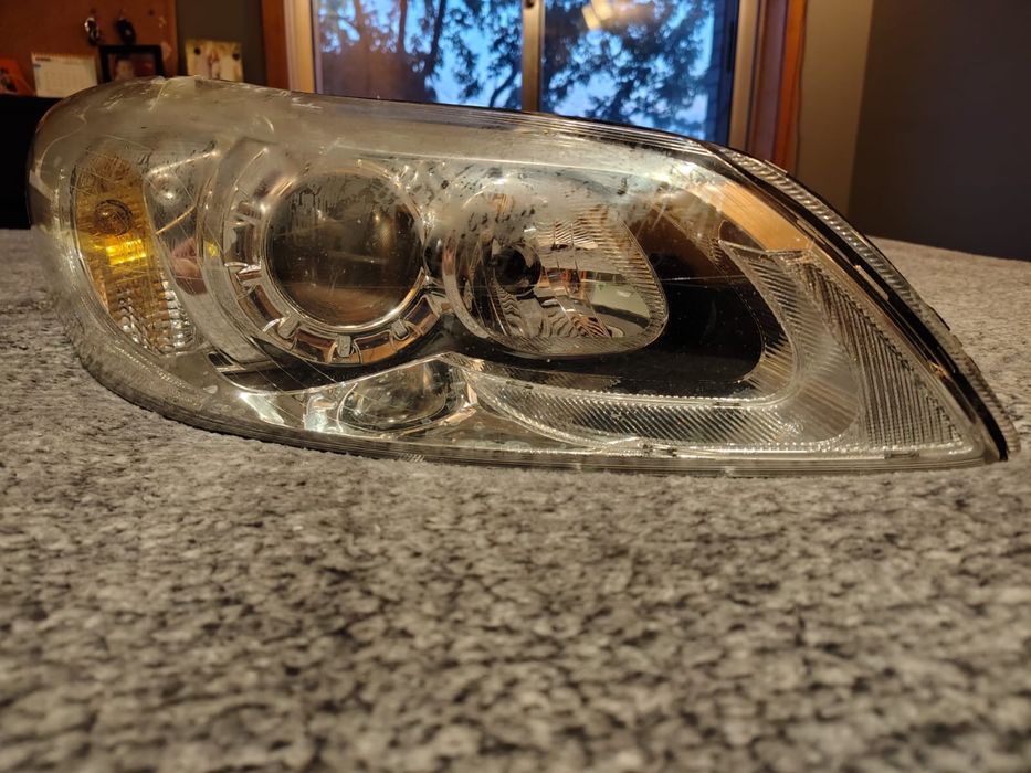 Otica lado direito volvo c30