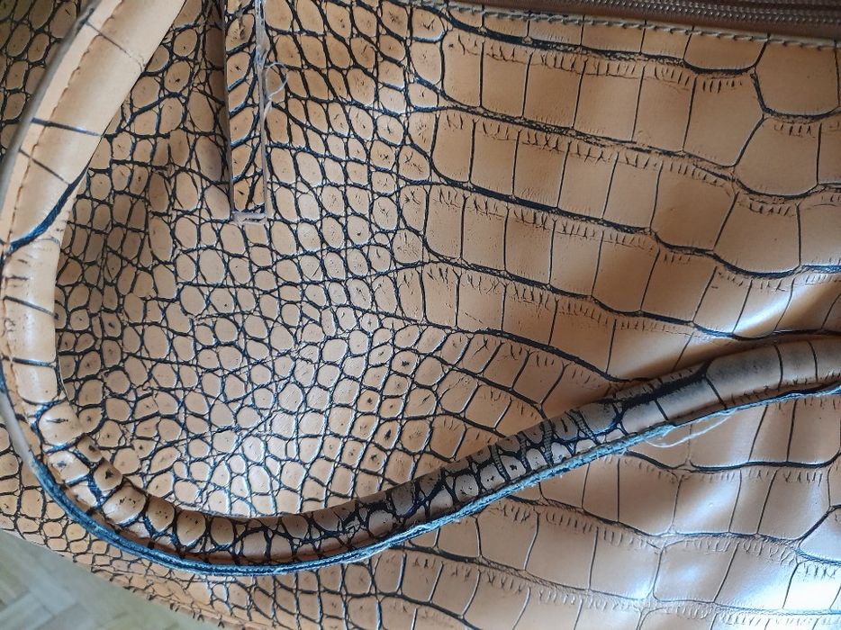 Torebka w kolorze camel David Jones