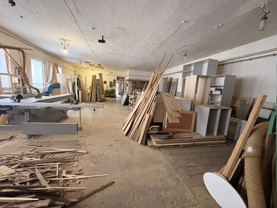 Продам приміщення столярного цеху