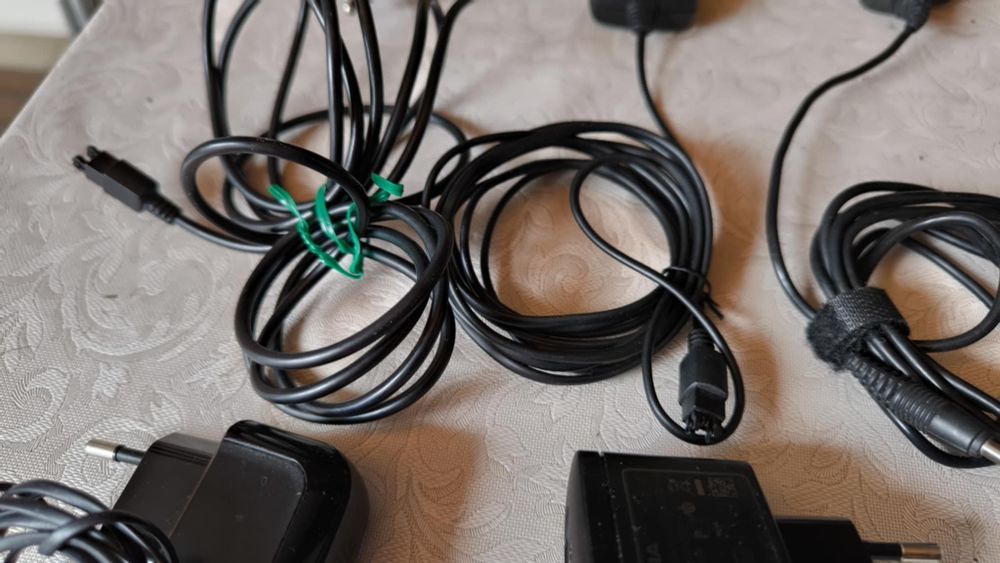 Carregadores telemóvel Nokia, Erikson, Samsung para modelos antigos