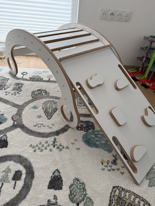 Drewniana montessori-zjeżdżalnia / drabinka wspinaczkowa dla dzieci