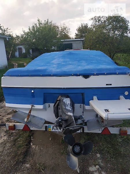 Катер "Bayliner 175"