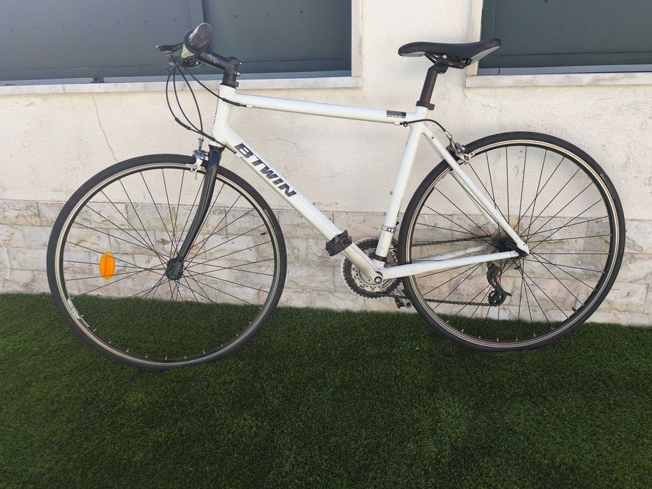 Bicicleta de estrada BTWIN - Forme3, roda 25, mudanças SRAM 3.0, quadro de liga leve