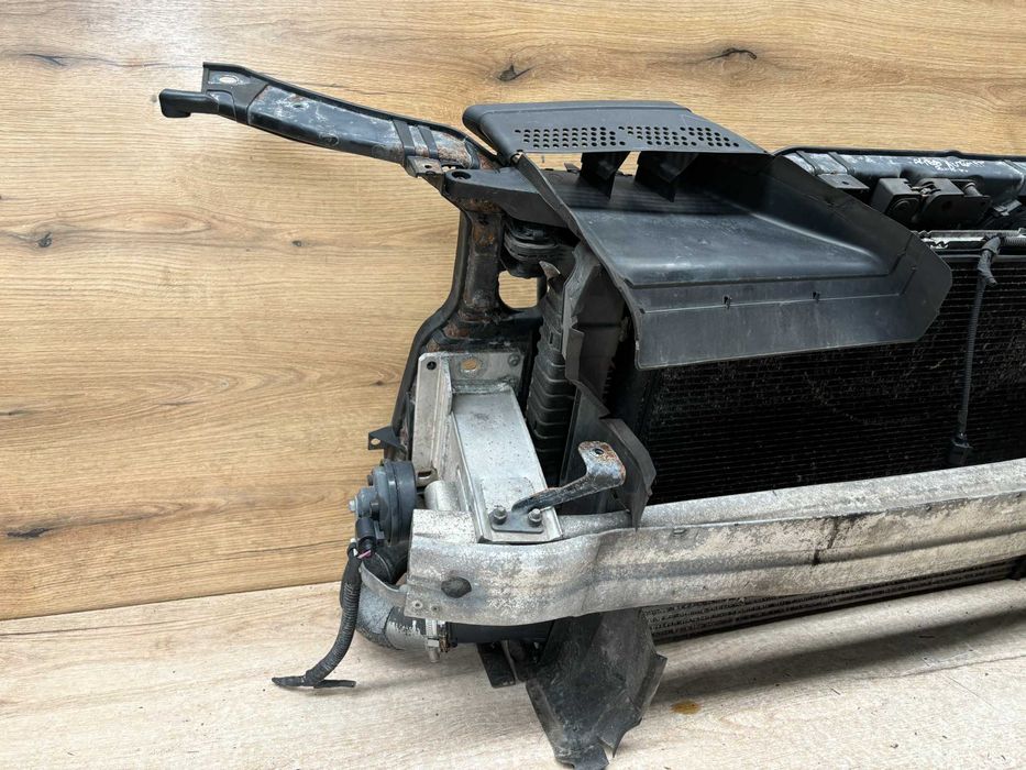 Pas przedni Audi A4 B8 Automat