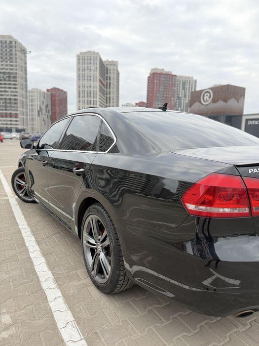 VOLKSWAGEN Passat В7 2013 2.5 газ бензин