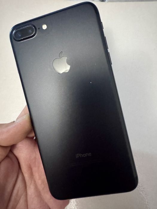 iPhone 7+ під відновлення чи на запчастини