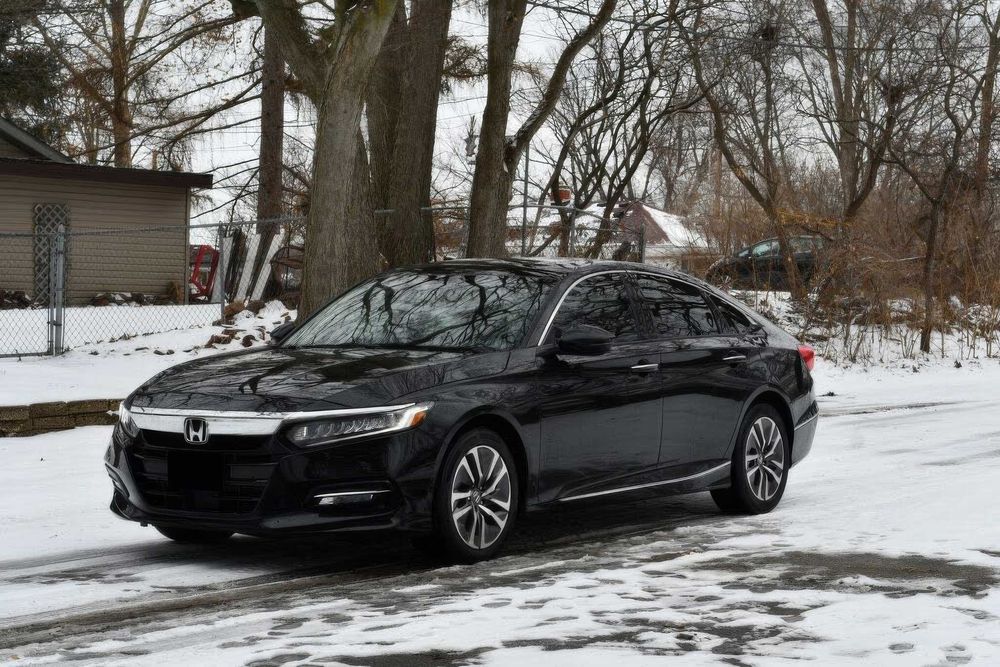 Honda Accord Hybrid      2019