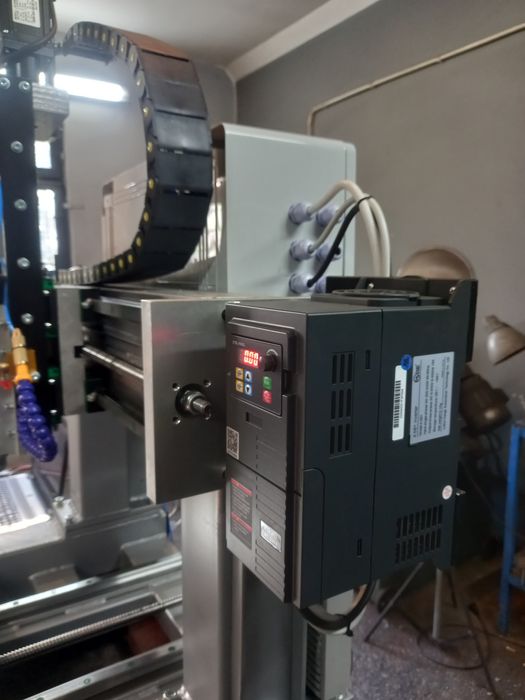 Frezarka CNC do metalu.