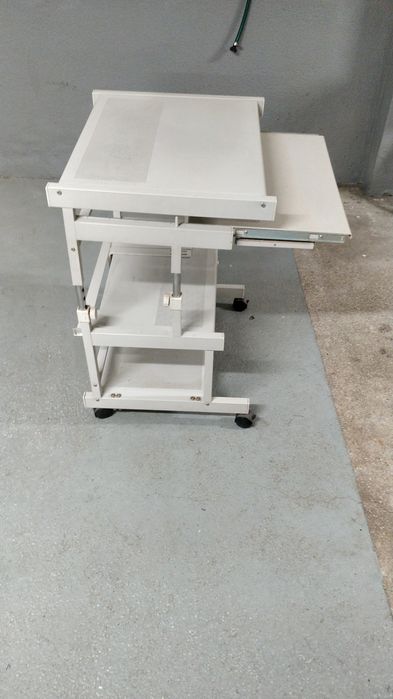 Mesa PC metalica