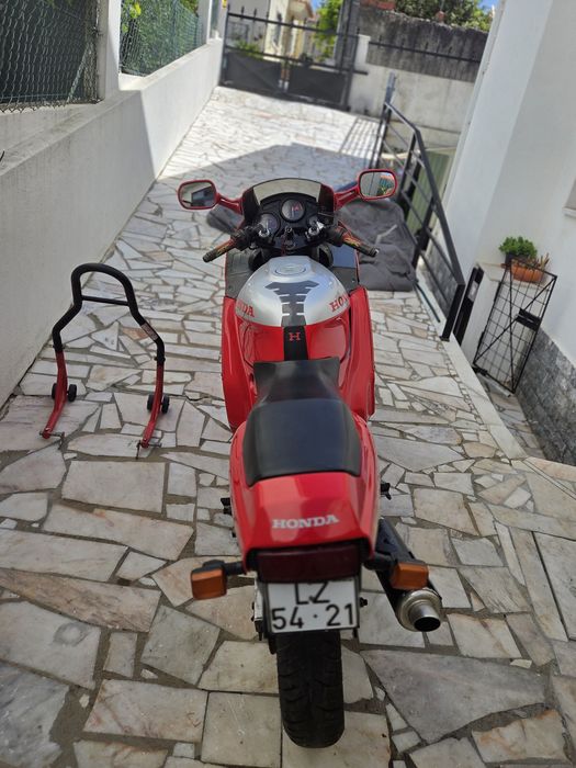 Honda CBR 600F 1987 – Vendo ou Troco por Bicicleta Elétrica