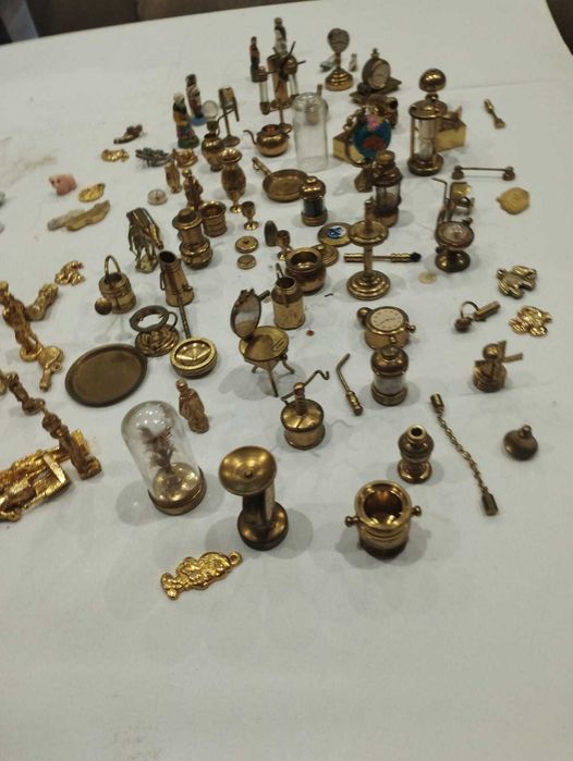 Conjunto de miniaturas em latão - Coleção